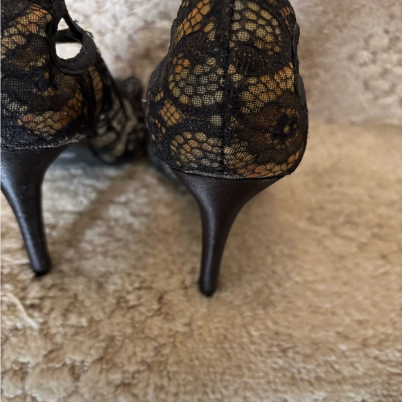 JESSICA BLACK LACE OPEN TOE HEELS - Picture 5 of 9